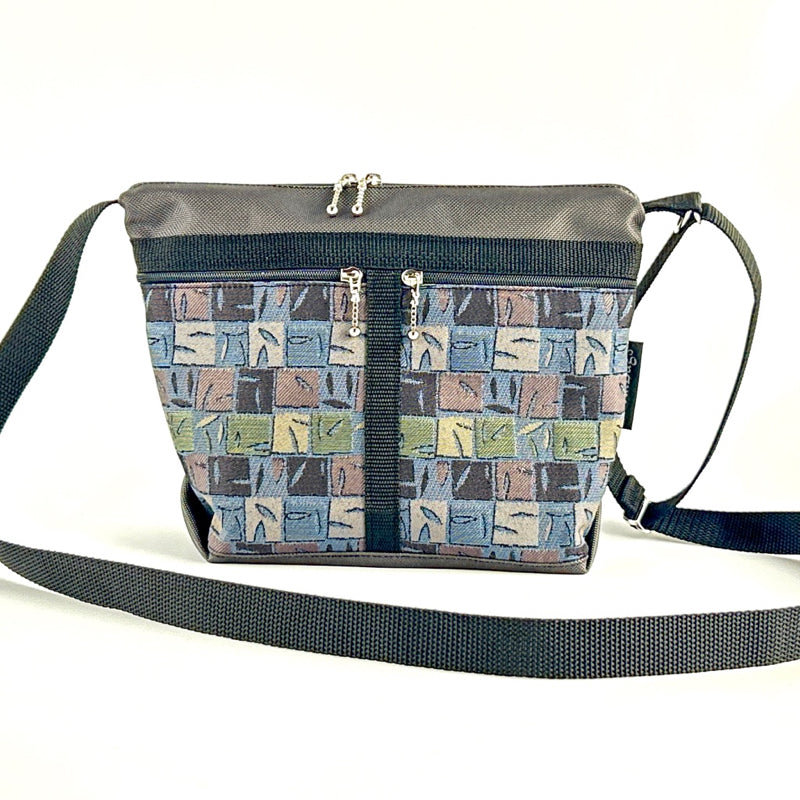 222L medium organizer purse in Gray Nylon with fabric accent pockets