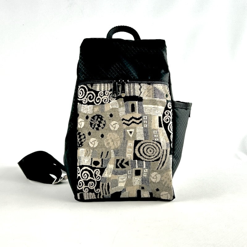 RP 966S Molly Sling Bag - Small Crossbody Bag