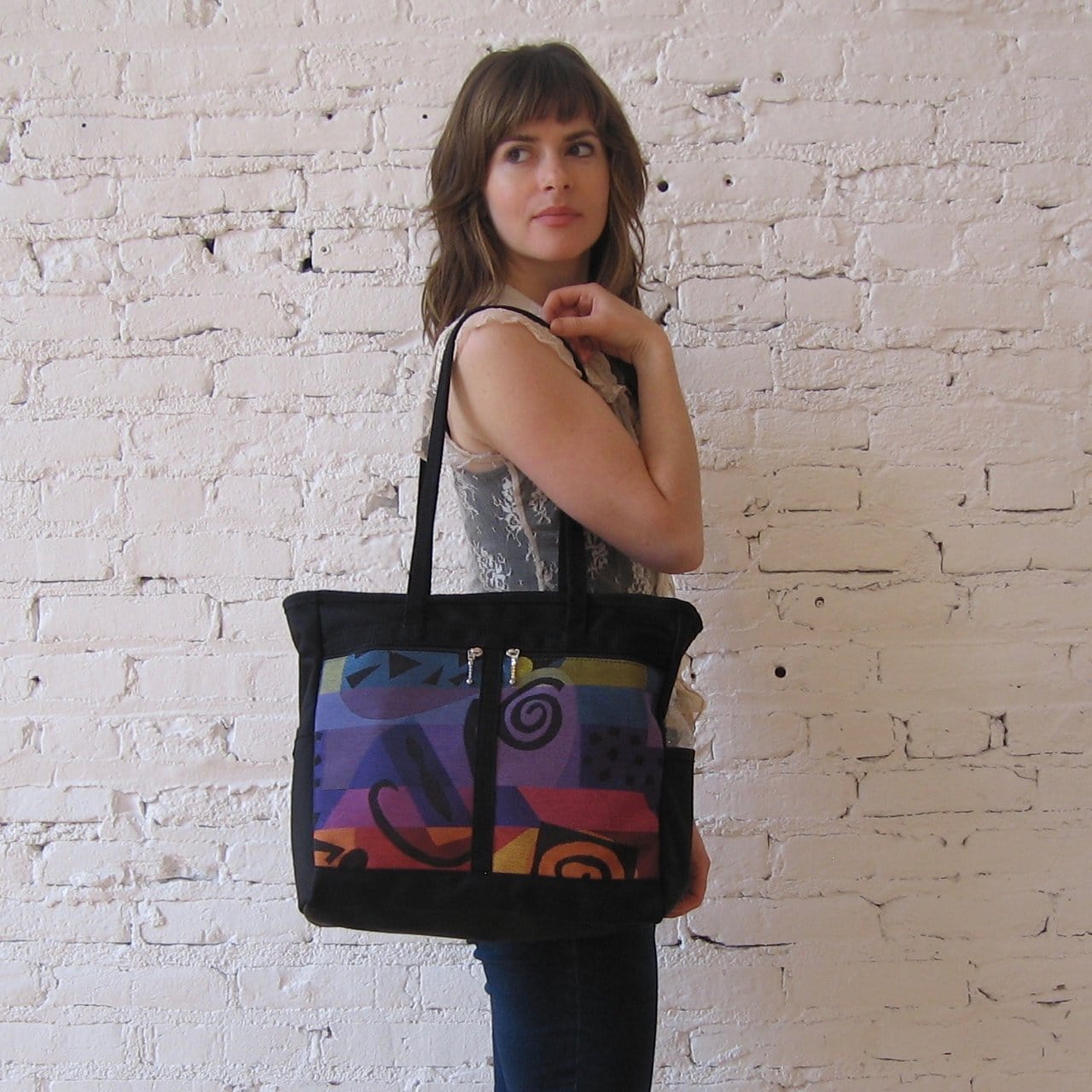 ZZ: Boxy Laptop Tote w/ 2 open end pockets