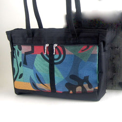 204: Small boxy tote w/ 2 open end pockets