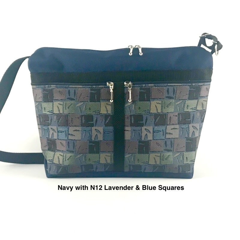 221L Navy nylon small organizer purse with fabric accent pockets