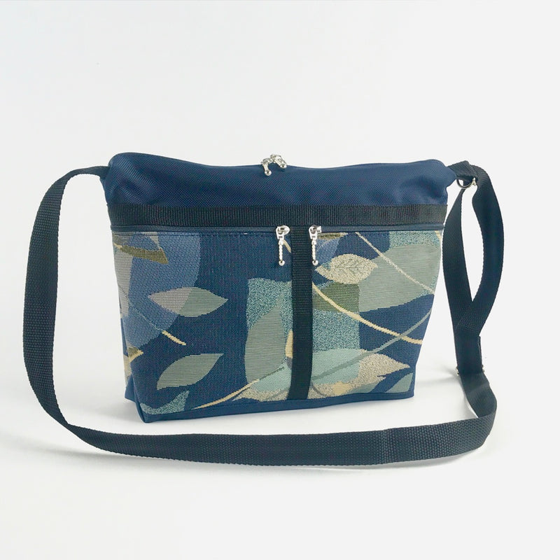 222L medium Organizer Purse in Navy Nylon with fabric accent
