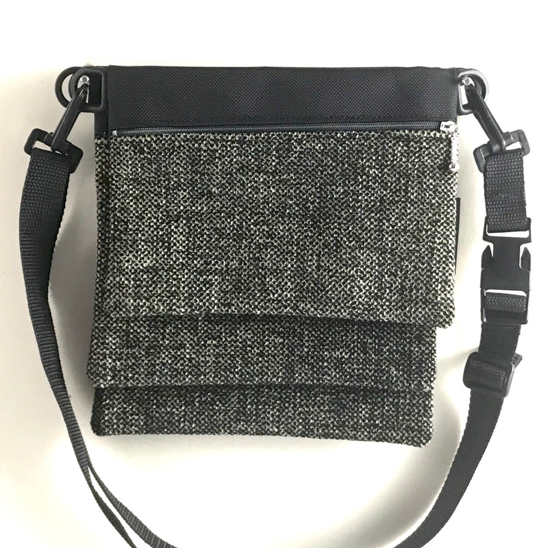 B123 Medium Connectables® Set with 1" wide convertible strap