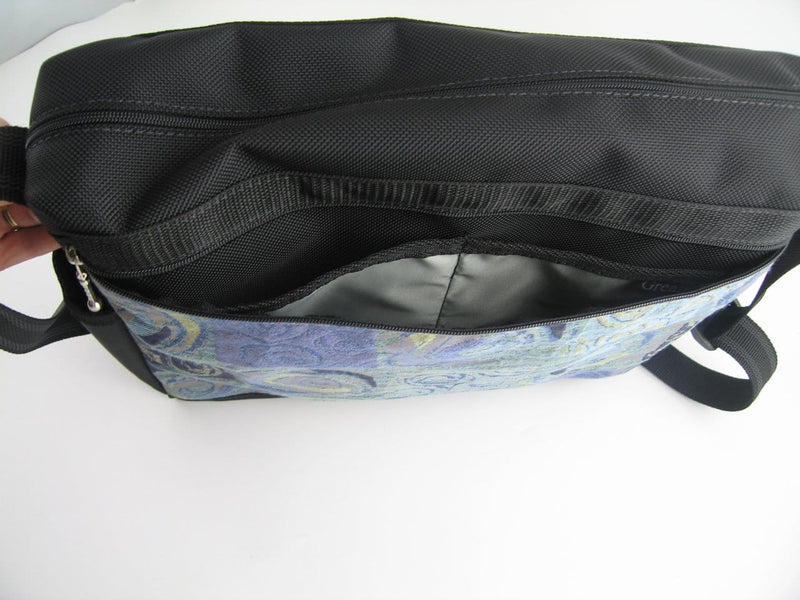 112 iPad Messenger Bag