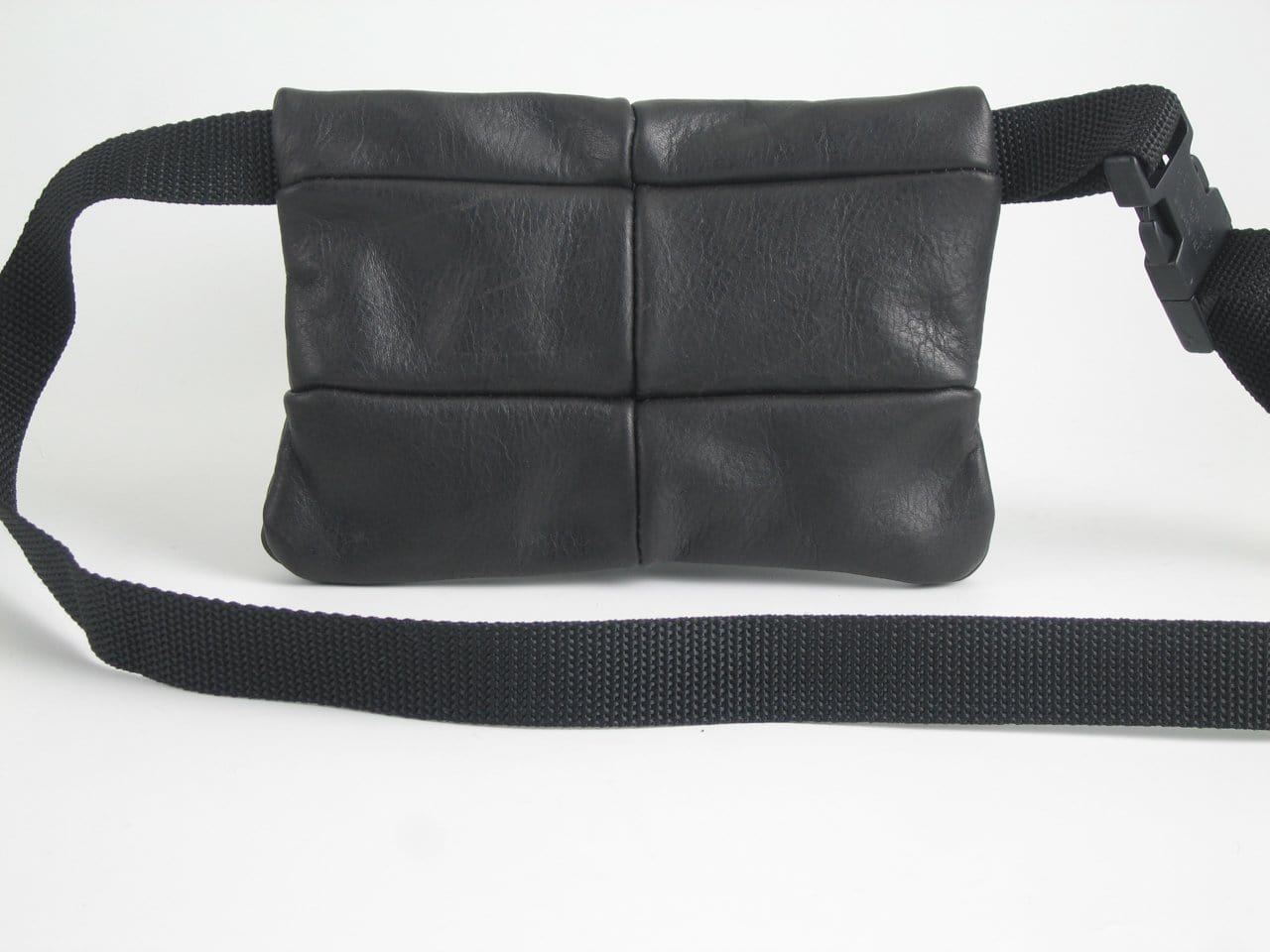 Leather flat fanny packs in solid colors - 2 sizes