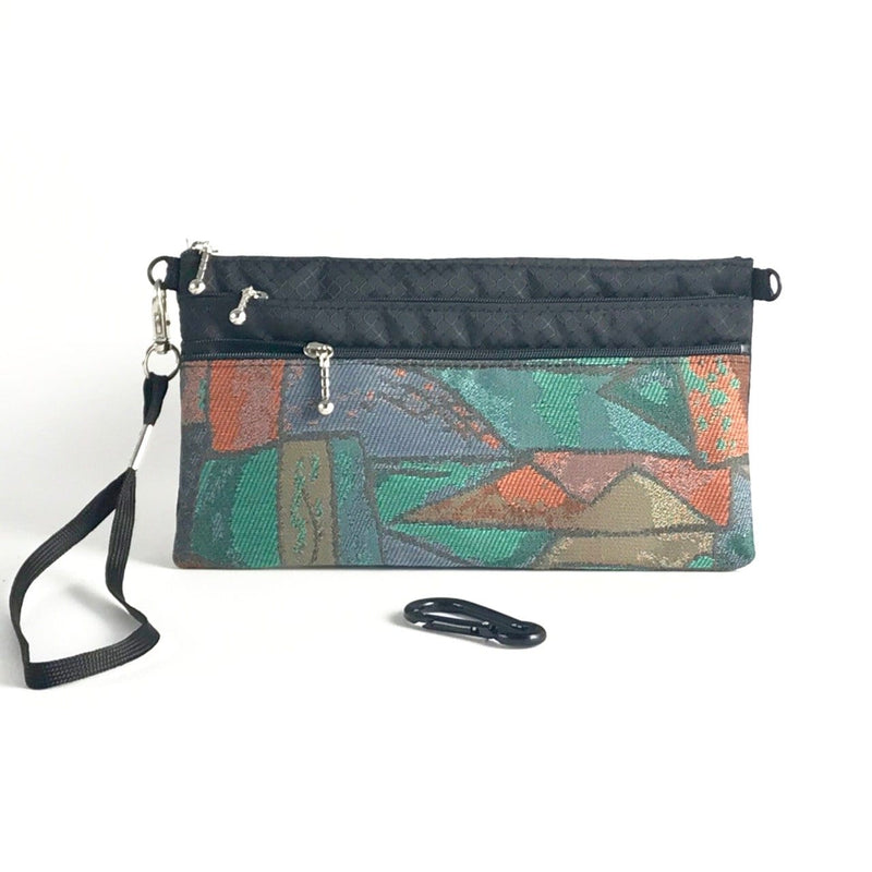 59R Wider 3 zipper organizer with wristlet and carabiner clip